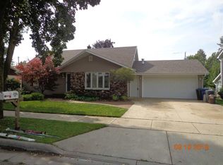 436 Jerelyn Ct, Combined Locks, WI 54113
