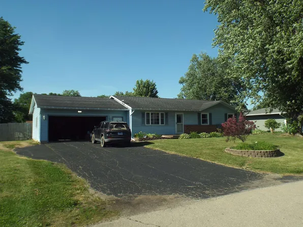 310 Lu Mar Dr, Pearl City, IL 61062