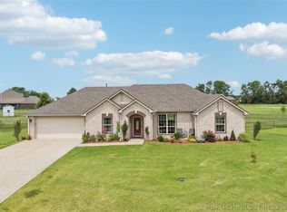 21864 Westin Park Ln, Claremore, OK 74019