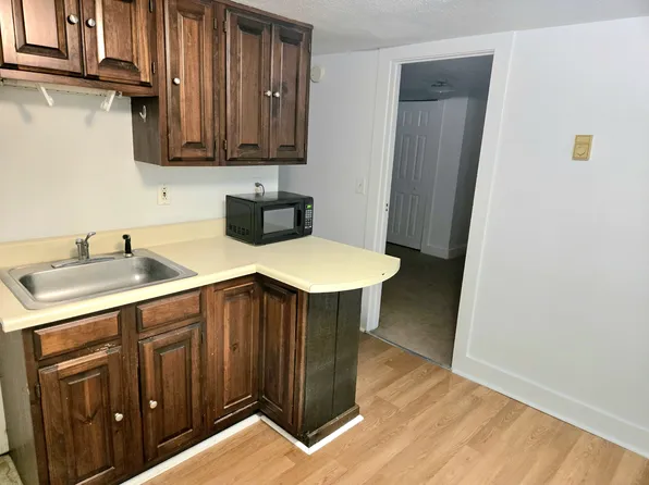 78 Mohican St APT 2, Lake George, NY 12845