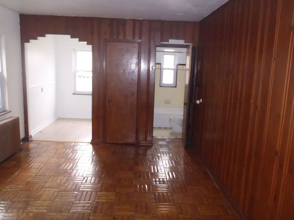 1st image of 960 Ludlow Ave APT 3