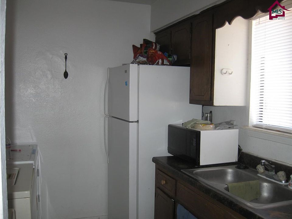 2nd image of 4570 Los Morenos Ct