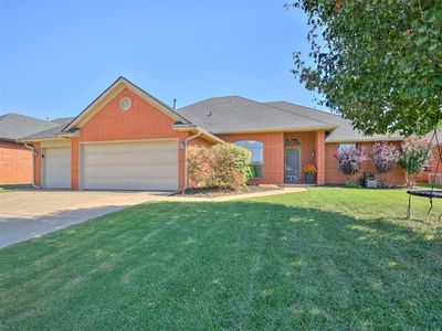 665 Crescent Cir, Midwest City, OK, 73110