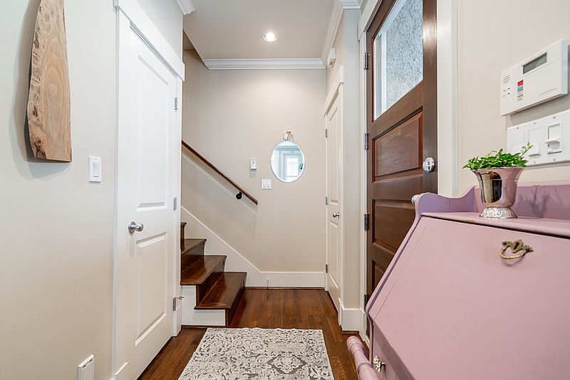 Vancouver House for rent - 2 Bedrooms — photo 19