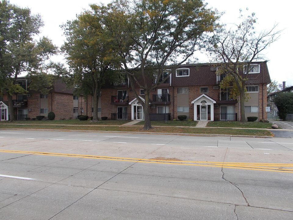 1st image of 10430 Ridgeland Ave APT 12