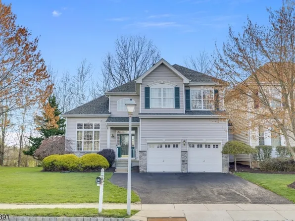 33 Pony Ln, Raritan Twp., NJ 08822