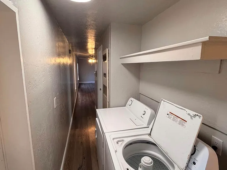 733 N 1100 E — Photo 6