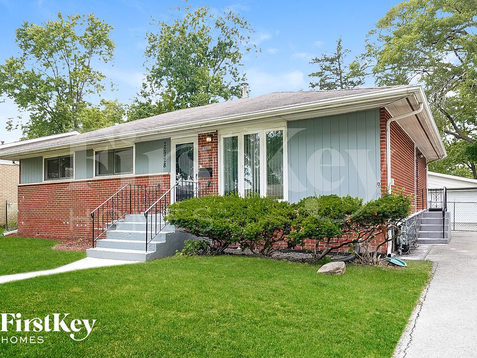 1st image of 22728 Ridgeway Ave