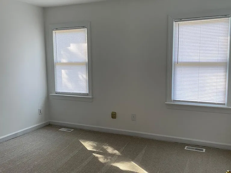 205 Danforth Dr — Photo 20