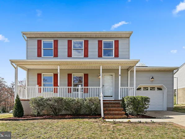 3 Greenknoll Blvd, Hanover, MD 21076