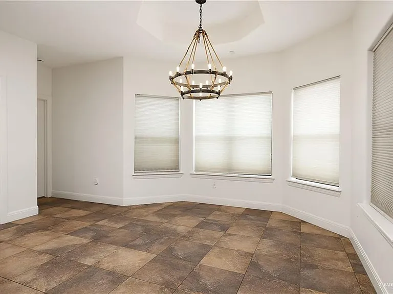 3713 Ida St — Photo 12