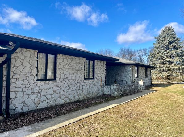 816 N County Road 900 E, Avon, IN 46123