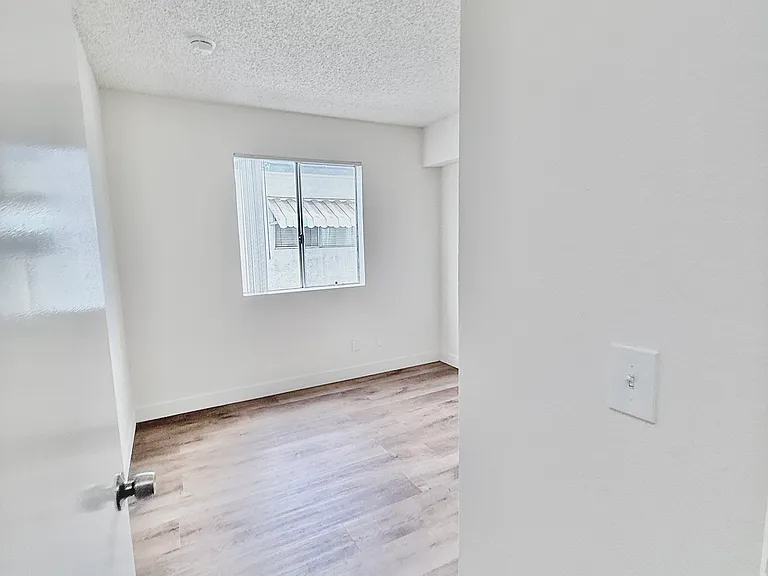 11058 Cantlay St #2 — Photo 13