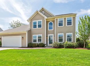 2167 Hunters Ln, Grafton, WI 53024