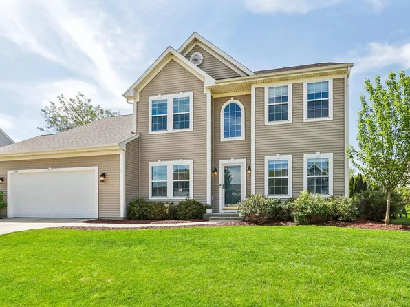 2167 Hunters LANE, Grafton, WI 53024