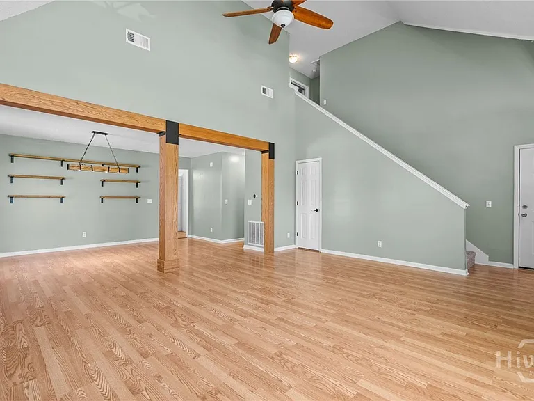 114 Saint Andrews Way — Photo 7
