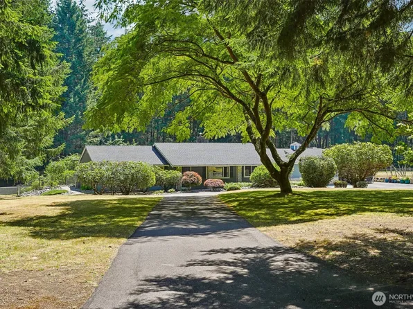 884 Kamus Place, Fox Island, WA 98333