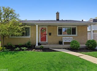 4608 Dubois Ave, Brookfield, IL 60513