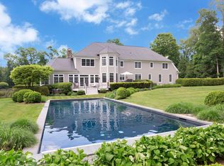 40 Schoolhouse Rd, Waccabuc, NY 10518