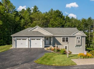9 Callaway Dr #3, Gray, ME 04039