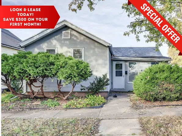 2002 Garfield St, Clinton, IA 52732