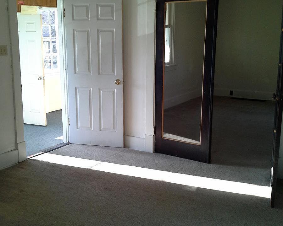 Front entrance/livingroom