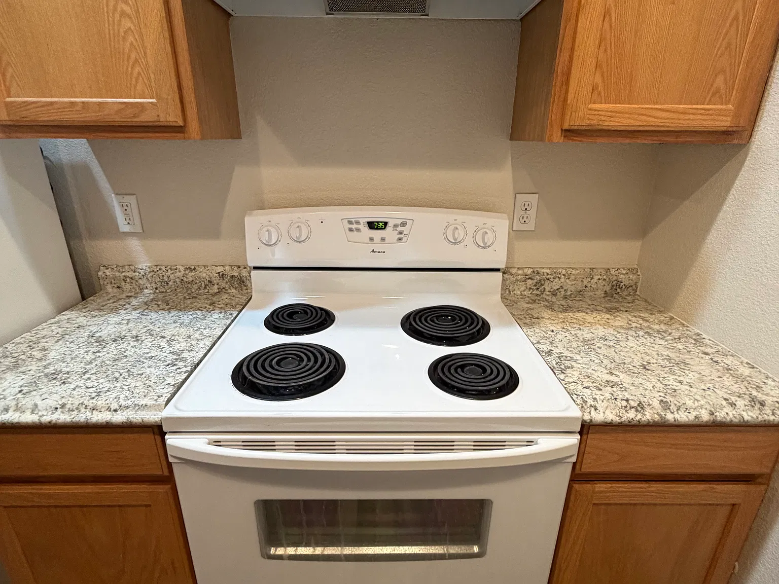 1 bed, $995 — Photo 2