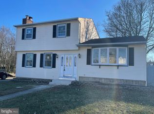 11 Walter Dr, Williamstown, NJ 08094