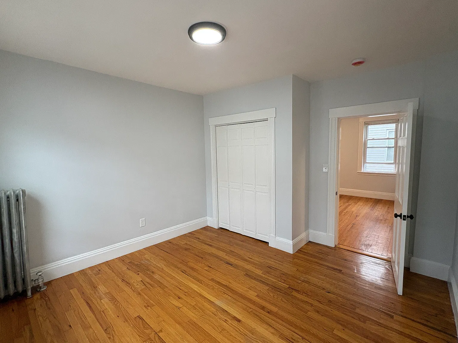 3 bed, 1000 sqft, $2,600 — Photo 4