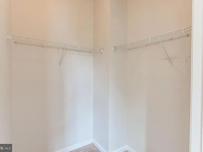 7230 Darby Downs — Photo 8