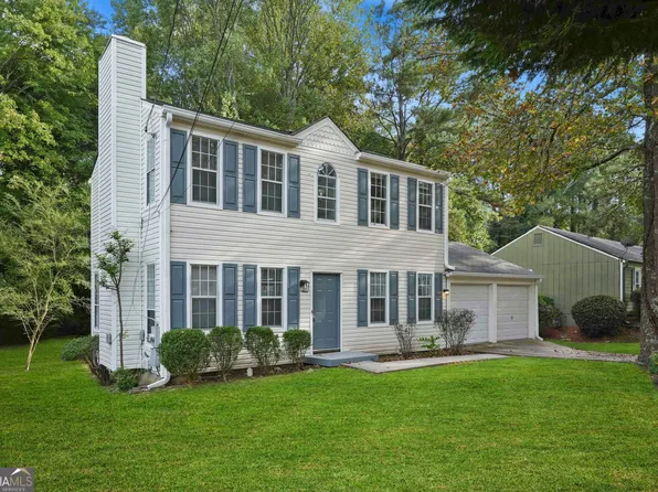 3211 Blackfoot Ln, Rex, GA 30273