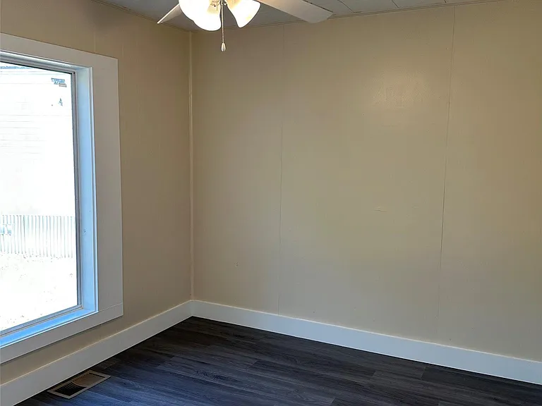 1321 Harris Hill Rd — Photo 11