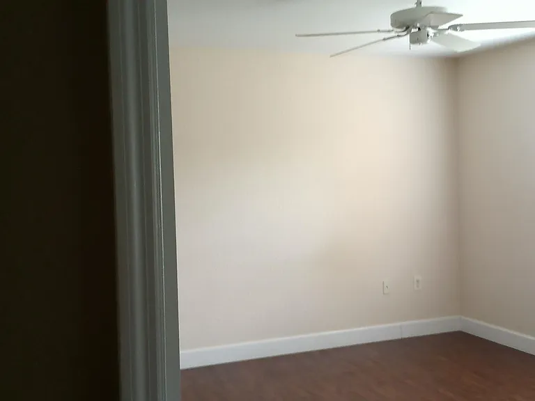 5475 Vineland Rd #8205 — Photo 5