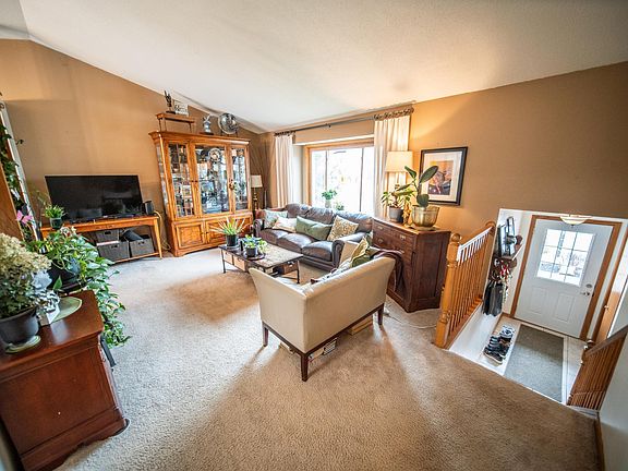 3rd image of 6012 Fairway Dr NW