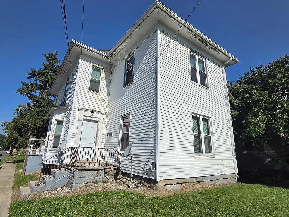 759 N West St #759