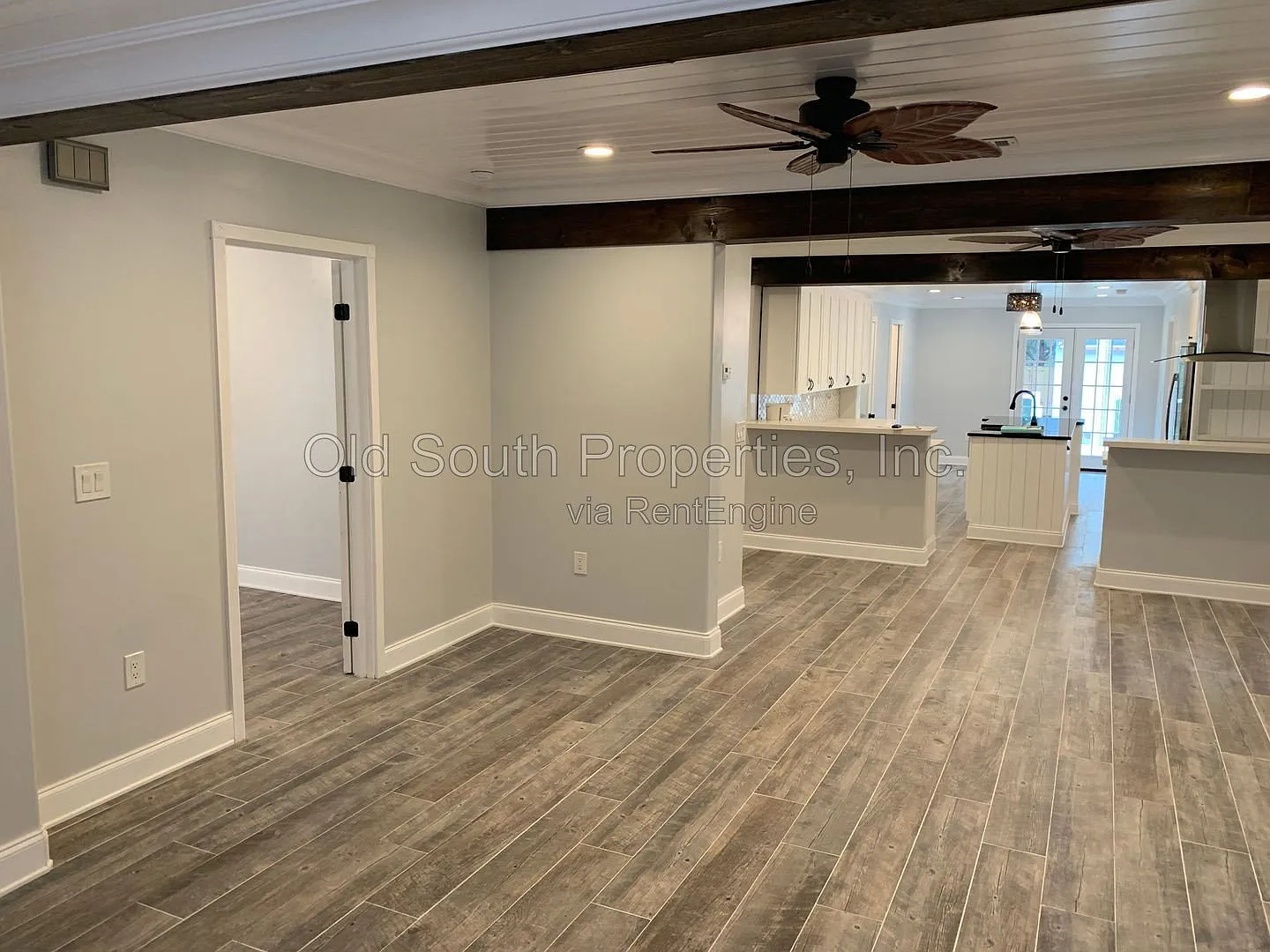 3 bed, 2.0 bath, 1406 sqft, $1,550 — Photo 2