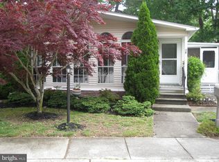 15 Locust Ct, Mays Landing, NJ 08330