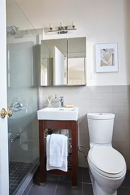 Sold by Compass | media 5