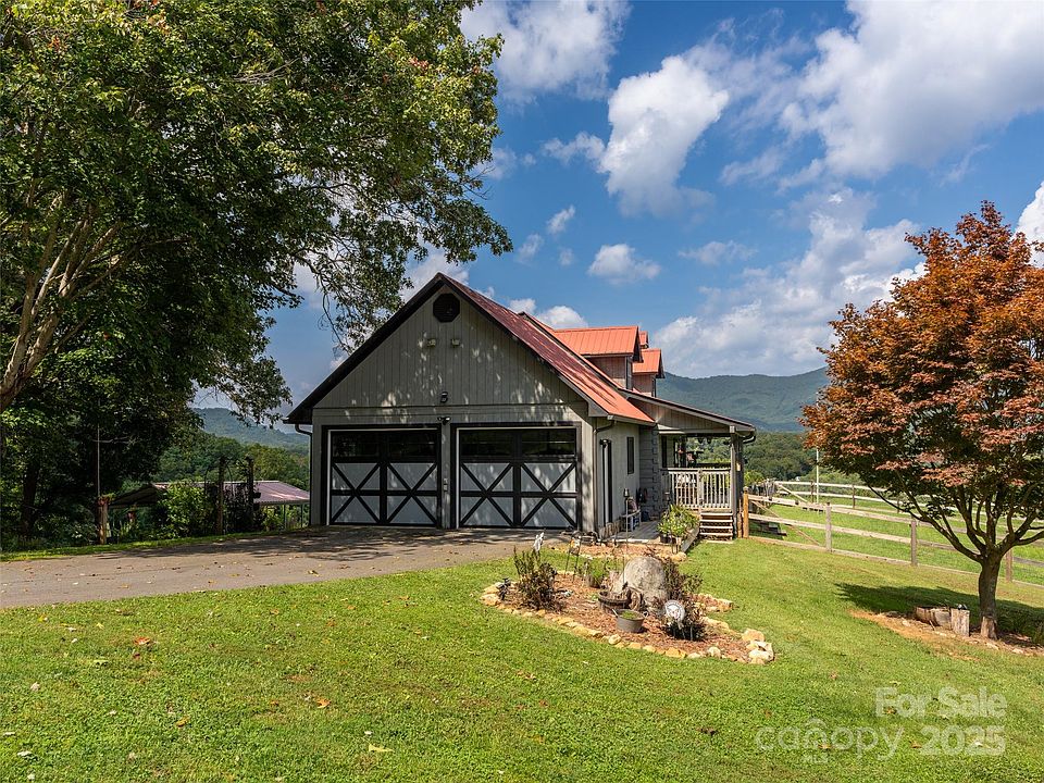 13th image of 50 Holland Ridge Dr