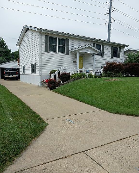 1st image of 415 Southampton Dr