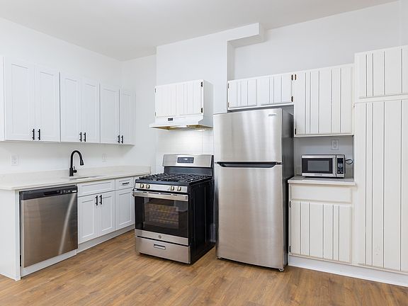 5th image of 595 E 5th St