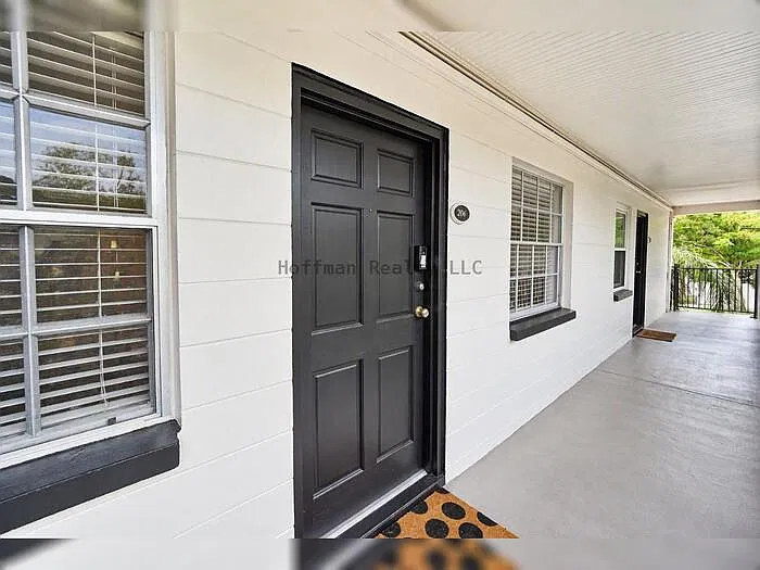 1 bed, 1.0 bath, 600 sqft, $1,295 — Photo 1
