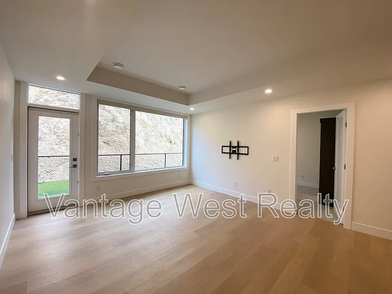 767 Deans Dr #2 — Photo 10