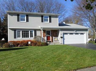 25 Jennie Ln, Gates, NY 14606