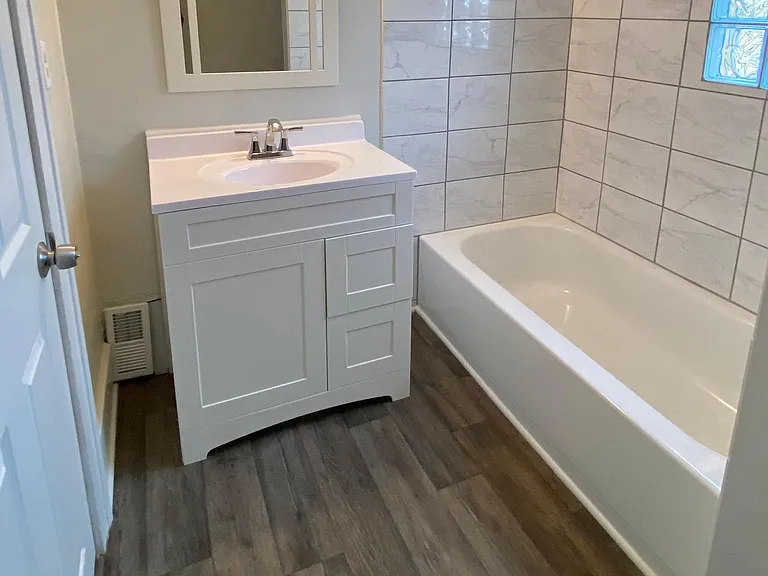 291 S McHenry Ave — Photo 18