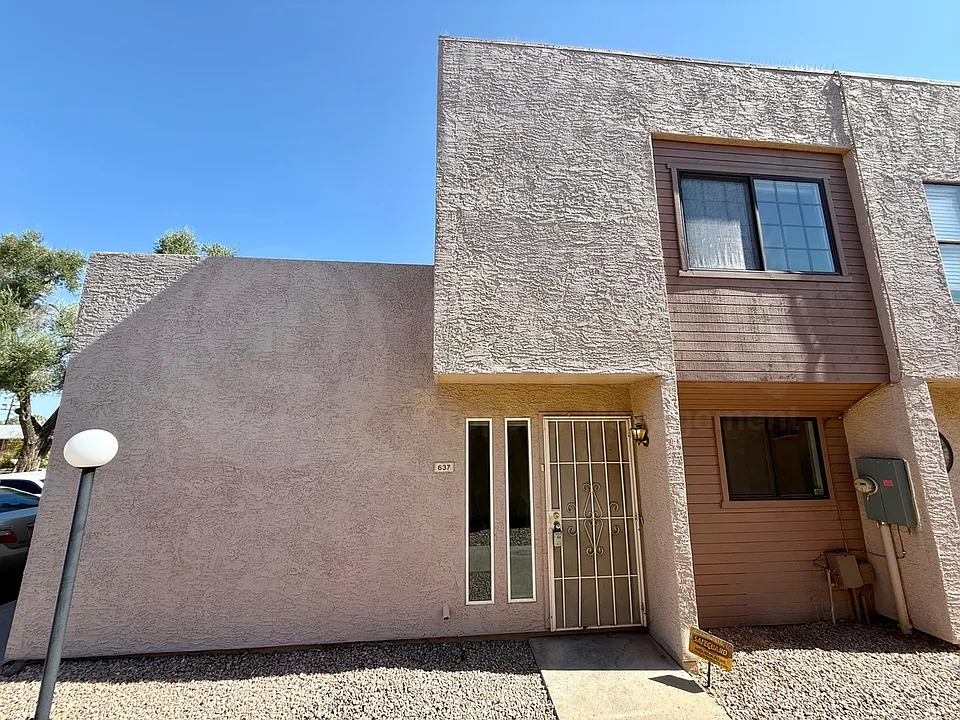 637 W 13th St