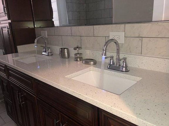 5th image of 7953 S Eberhart Ave APT 2