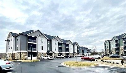 1st image of 456 English Commons Dr