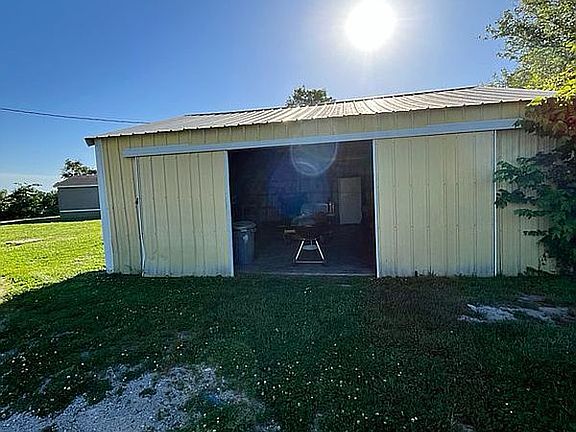 5th image of 8565 SW 1301st Rd