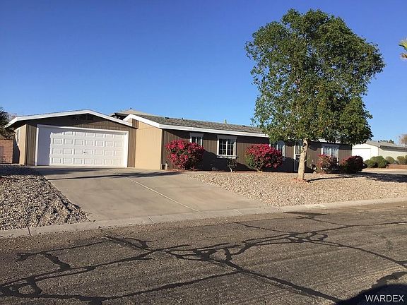 4th image of 2557 E Curtis Way